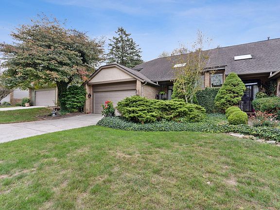 3rd image of 7747 Farmsbury Dr