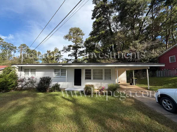 7 Willow Dr, Newnan, GA 30263