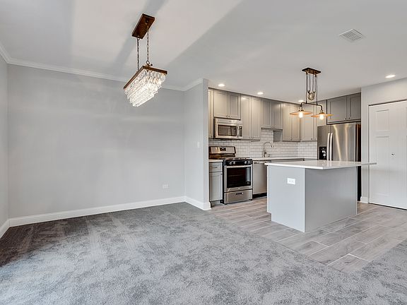 5th image of 677 Cumberland Trl APT Aa2