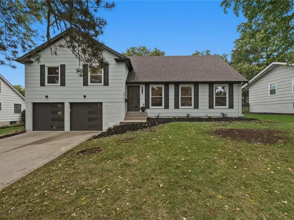 6922 W 101st St, Overland Park, KS 66212