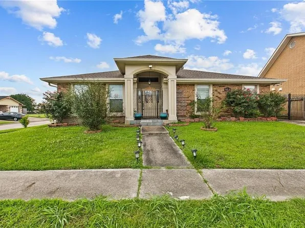 11276 Fernley Dr, New Orleans, LA 70128