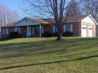110 Country View Dr, Winfield, MO 63389