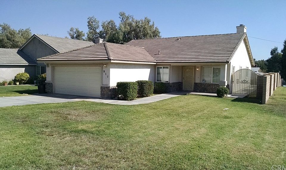 1st image of 911 W Hill Dr