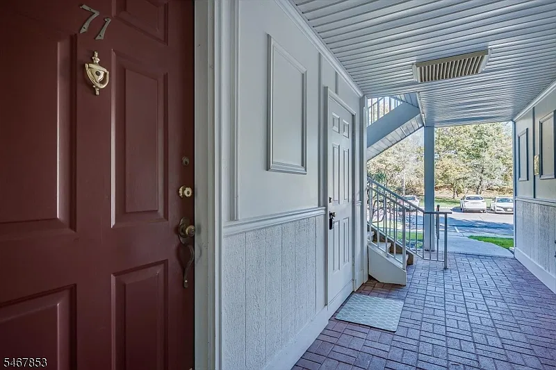 2 bed, 2.0 bath, $2,800 — Photo 3