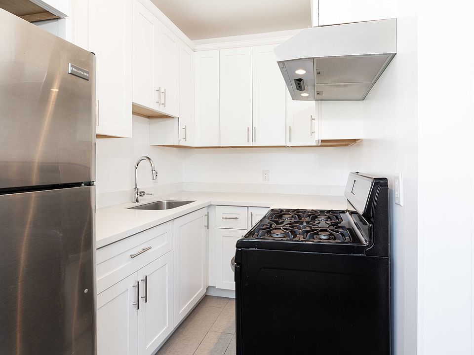 1st image of 3017 22nd St #1