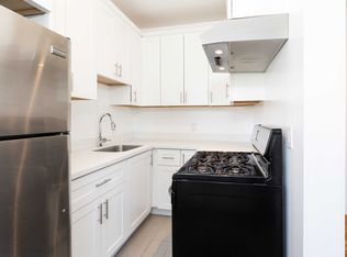 3017 22nd St #1, San Francisco, CA 94110