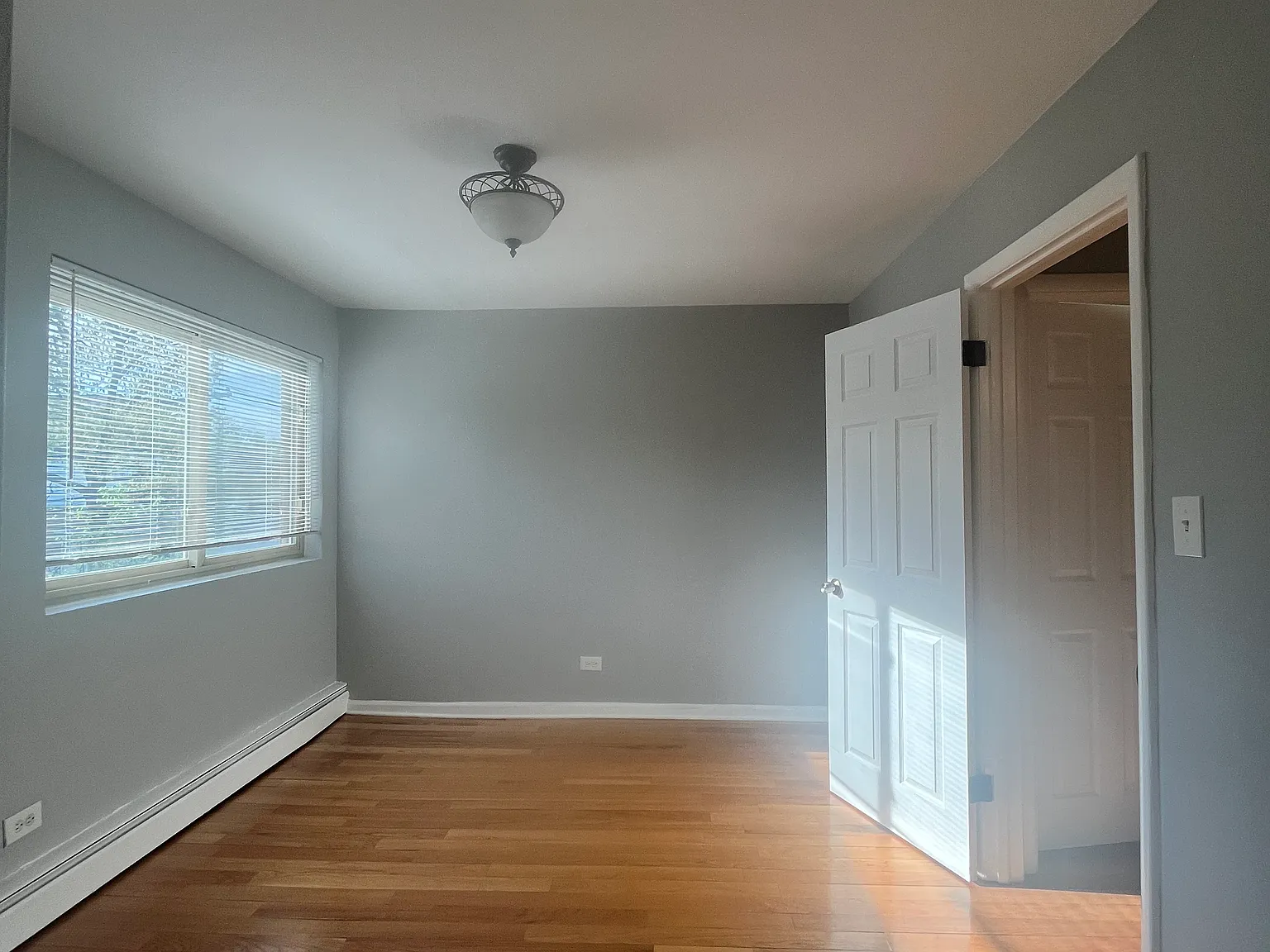1 bed, 700 sqft, $1,550 — Photo 3