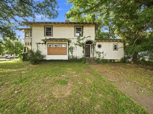 124 E 2nd St, Stroud, OK 74079