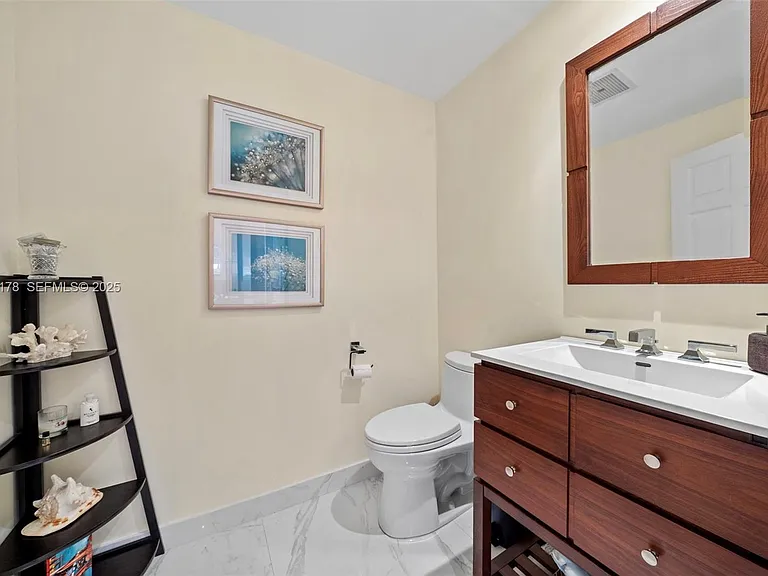 2332 Fisher Island Dr #4302 — Photo 37