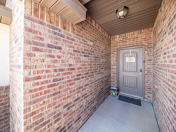 2nd image of 6909 Yellow Rose Ct