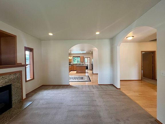5th image of 412 Cushing St NW