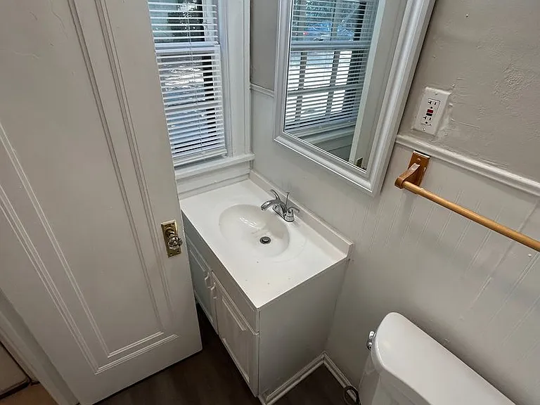 5411 Rockhill Rd — Photo 10