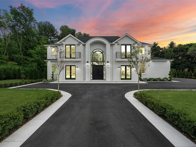 2 Maple Way, Woodbury, NY, 11797