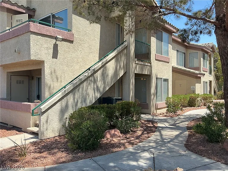 5710 E Tropicana Ave #1007 — Photo 2