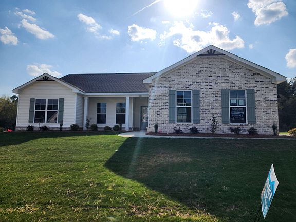 2nd image of 1683 Pine Ridge Drive N