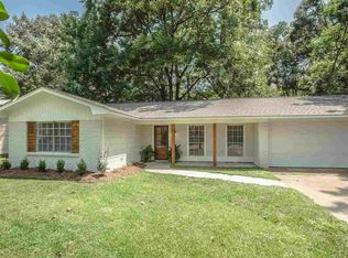 908 Kent Dr, Clinton, MS 39056