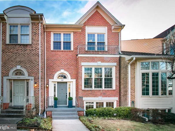 2109 Kings Garden Way, Falls Church, VA 22043