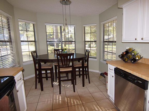5th image of 3593 Mandarin Woods Dr N
