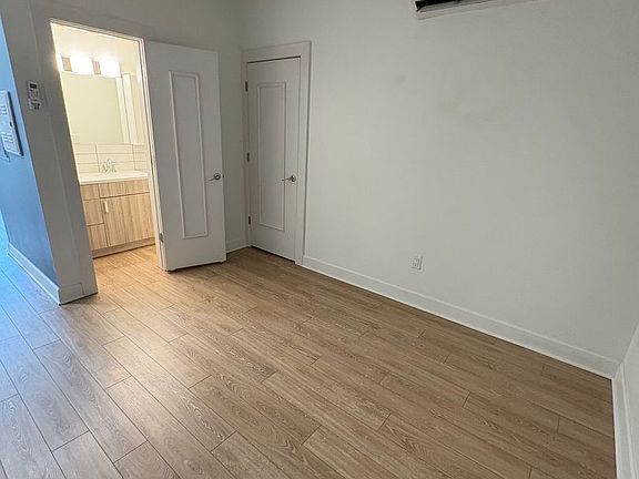 4th image of 1760 Jackson St #205