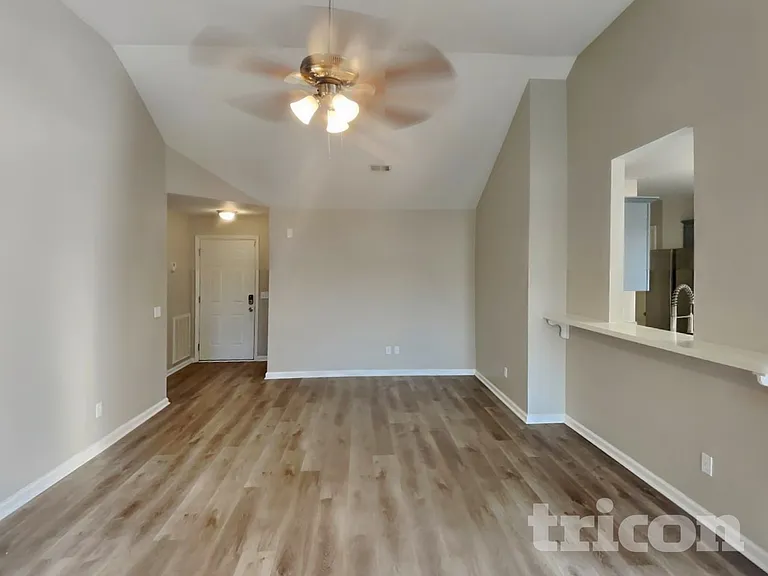 123 Homestead Pl — Photo 3