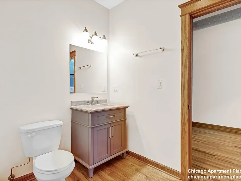 216 N May St #101 — Photo 18