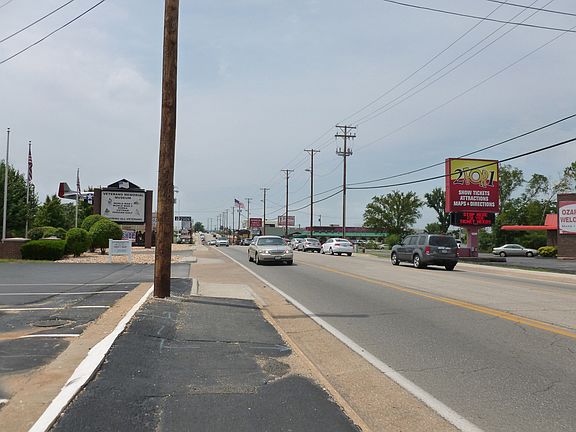 3rd image of 1207 W State Highway 76