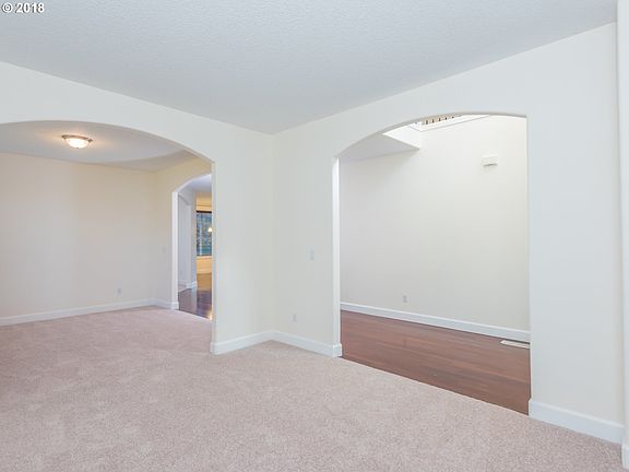 5th image of 9906 NE 103rd Cir