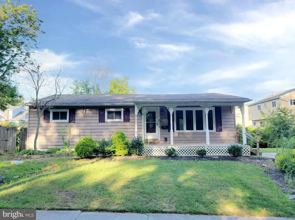 315 S Albertson Ave, Magnolia, NJ 08049