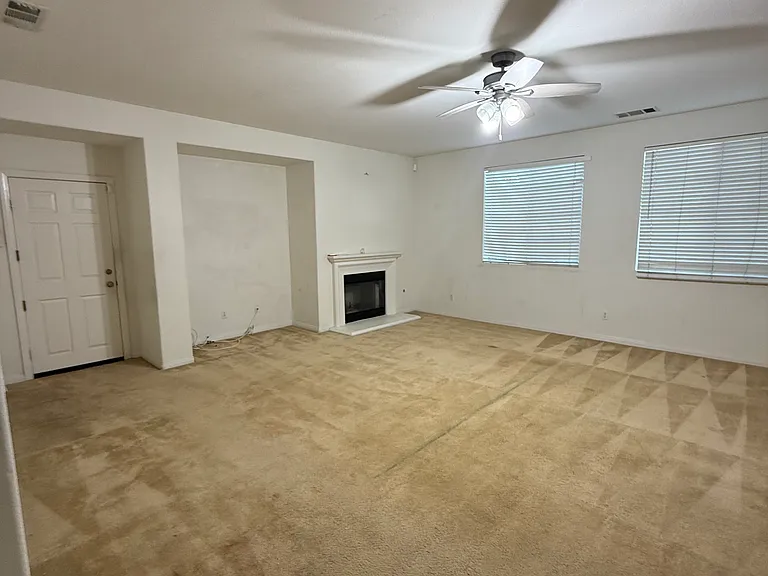 2264 Shanna Carle Dr — Photo 9