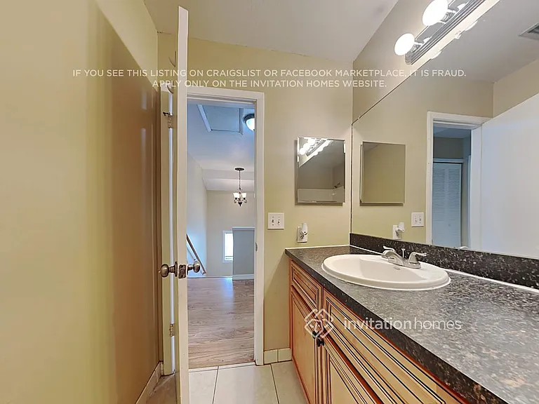 7606 Glades Ct — Photo 14