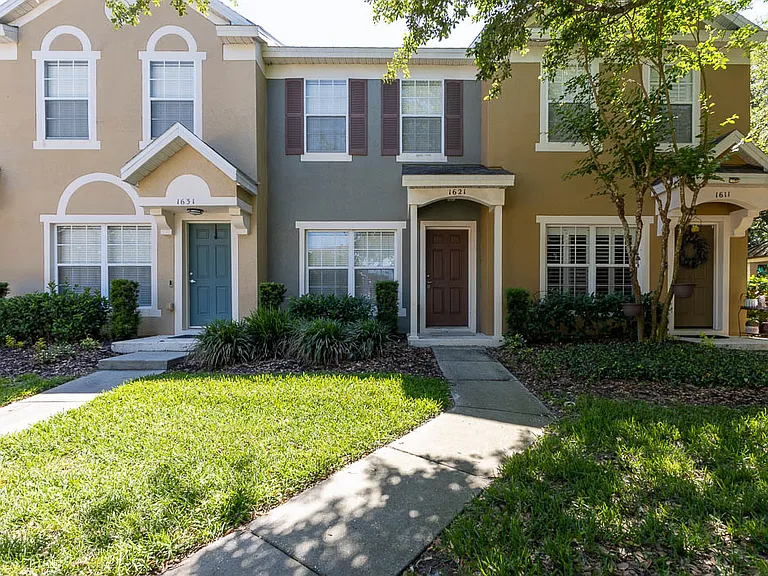 Stockton Dr — Photo 2