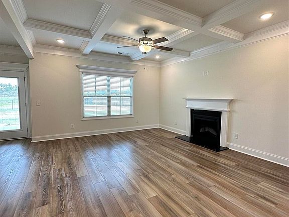4th image of 245 Oakley Ct