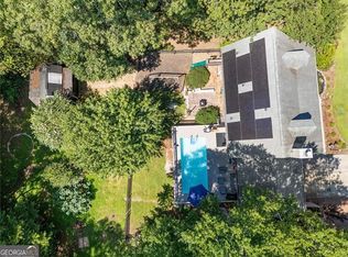 55 Creek View Dr, Hoschton, GA 30548