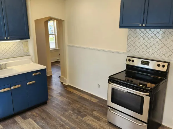 40-42 Oak St, Ludlow, MA 01056