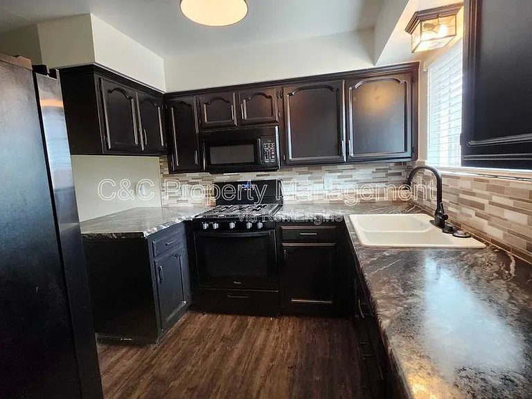 2546 W Victor Ct #102 — Photo 25