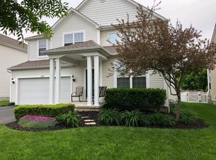 4551 Grand Strand Dr, Grove City, OH 43123