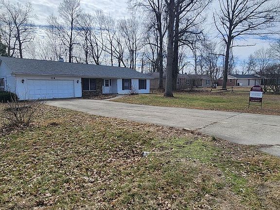 2nd image of 119 E Southglen Dr