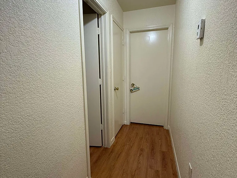 1008 Circle M Dr #D — Photo 13