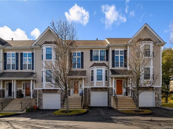 1904 Briar Woods Lane #1904, Danbury, CT 06810