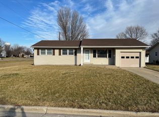 1421 26th St, Peru, IL 61354