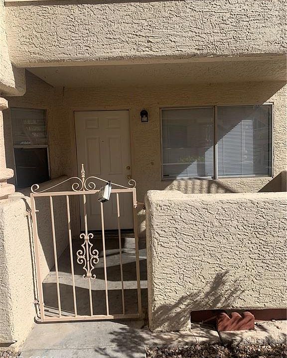 1st image of 925 Rockview Dr Unit 101