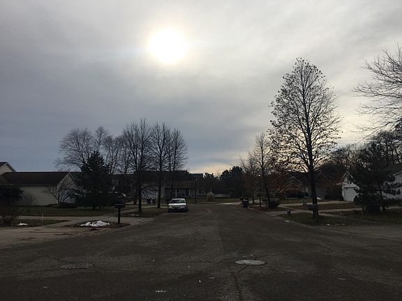 4th image of 704 Kommer Ct NW