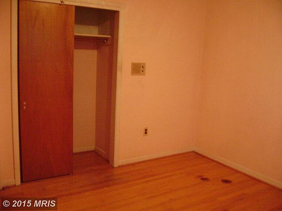 4th image of 7001 Berkshire Dr