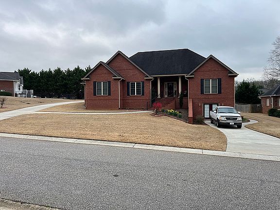 2nd image of 147 Stonebrook Pl