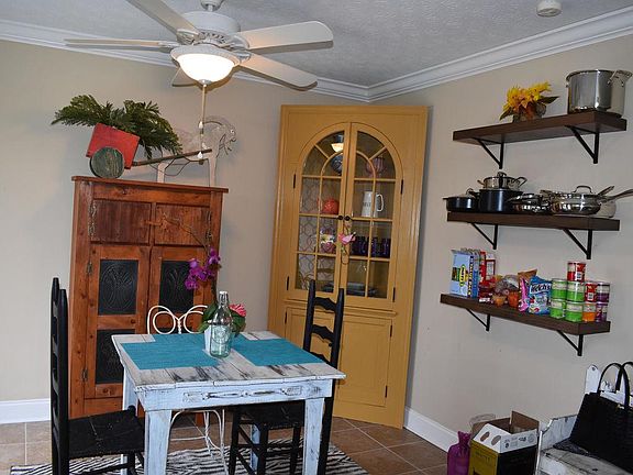 3rd image of 328 Sky Valley Cir