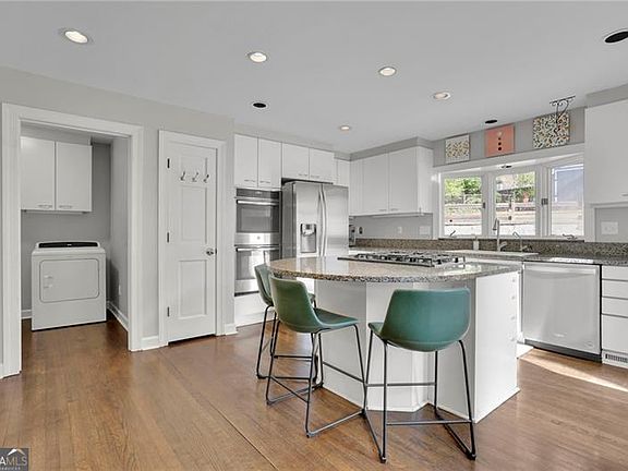 3rd image of 2476 Burnt Leaf Ln