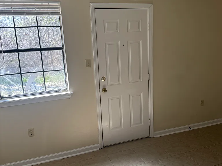 1011 Seville Ave — Photo 20