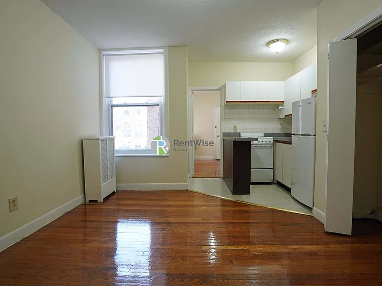 1128-1132 Commonwealth Ave — Photo 9