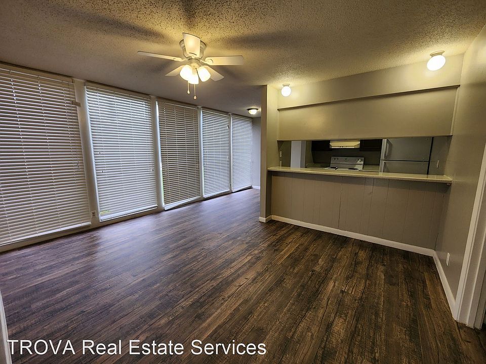 1st image of 2000 E 24th St APT 44