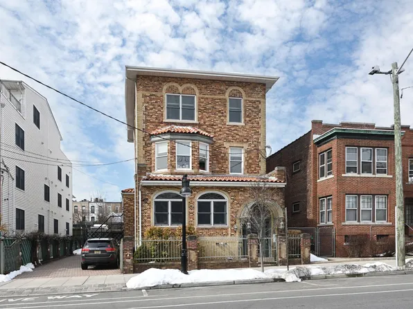 209 Palisade Avenue image 1 of 35